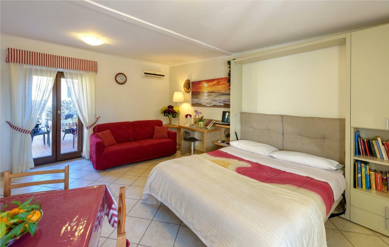 Apartamento Il Giardino Dei Gigli Meta Exterior foto